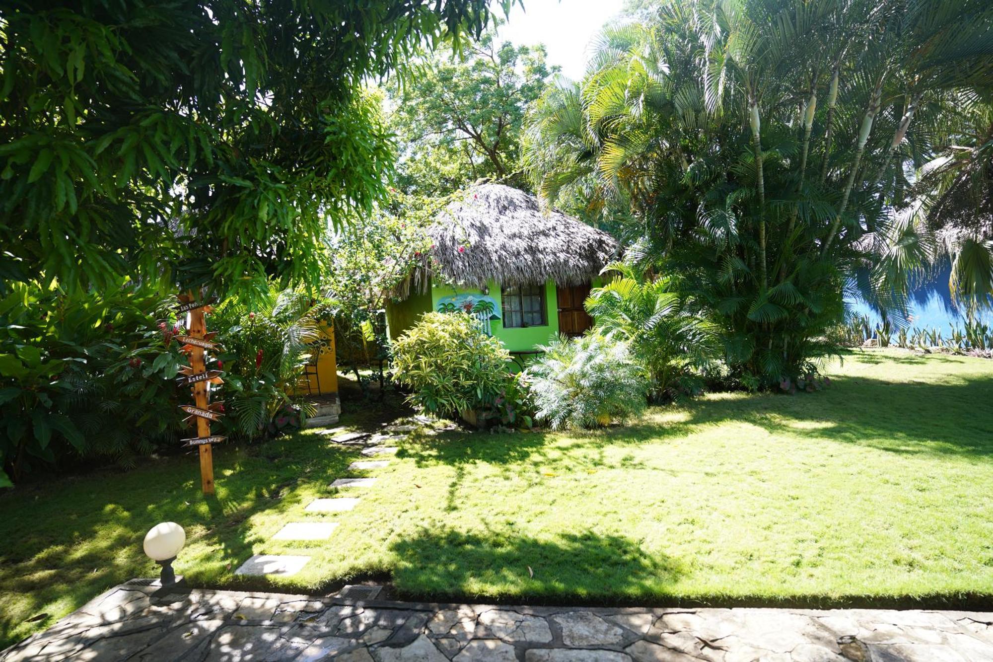 Hotel Mariposa Leon Exterior photo