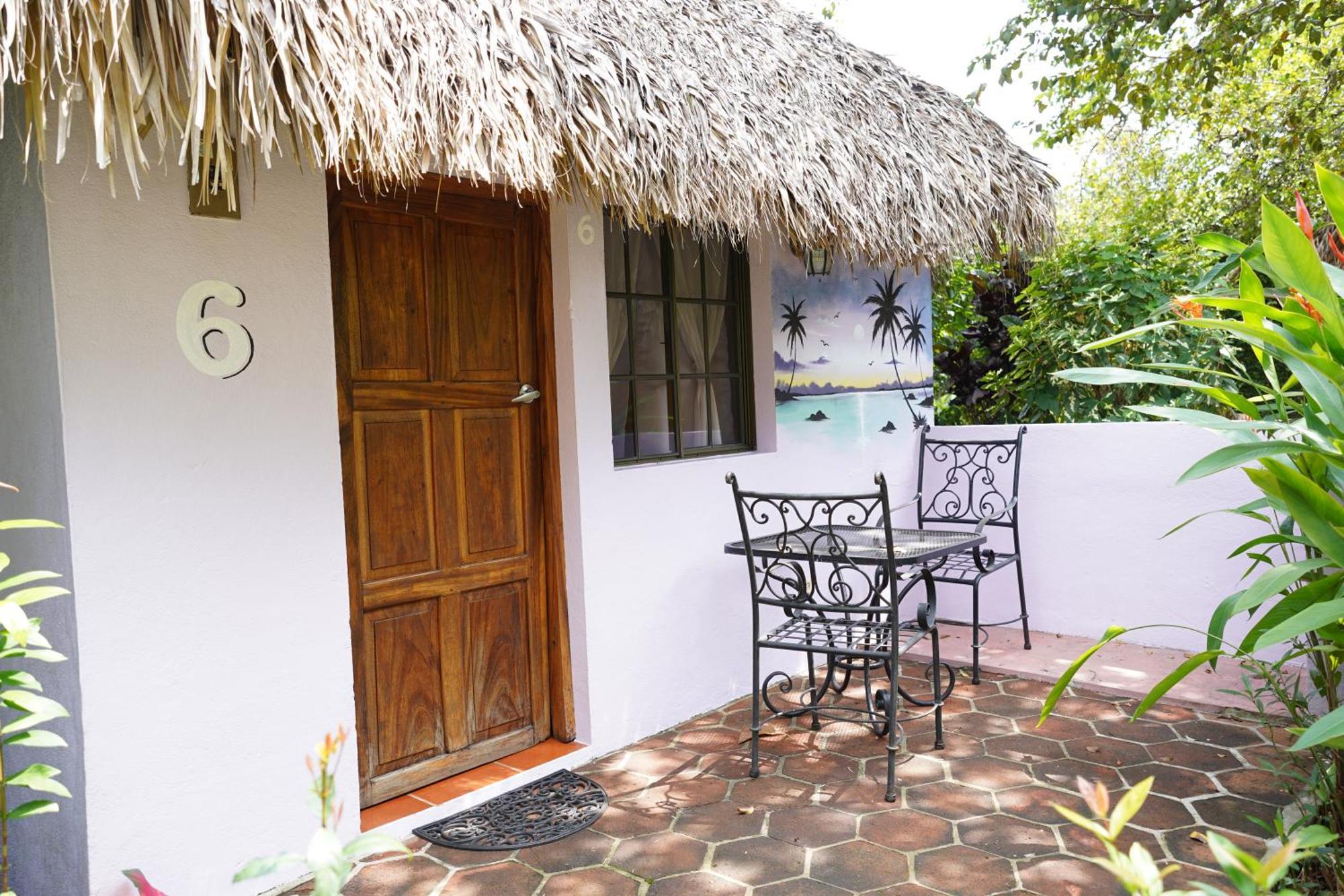 Hotel Mariposa Leon Exterior photo