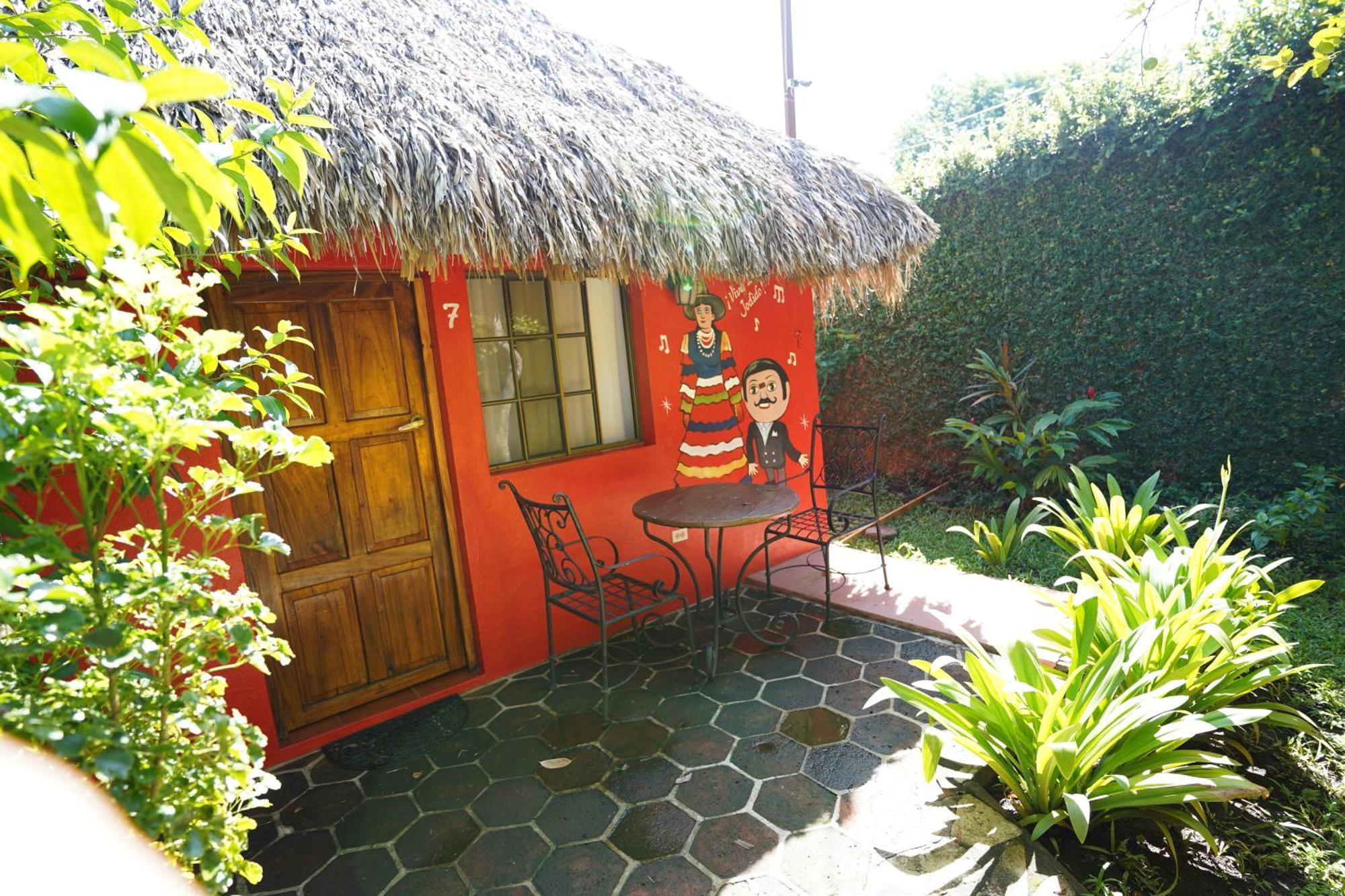 Hotel Mariposa Leon Exterior photo