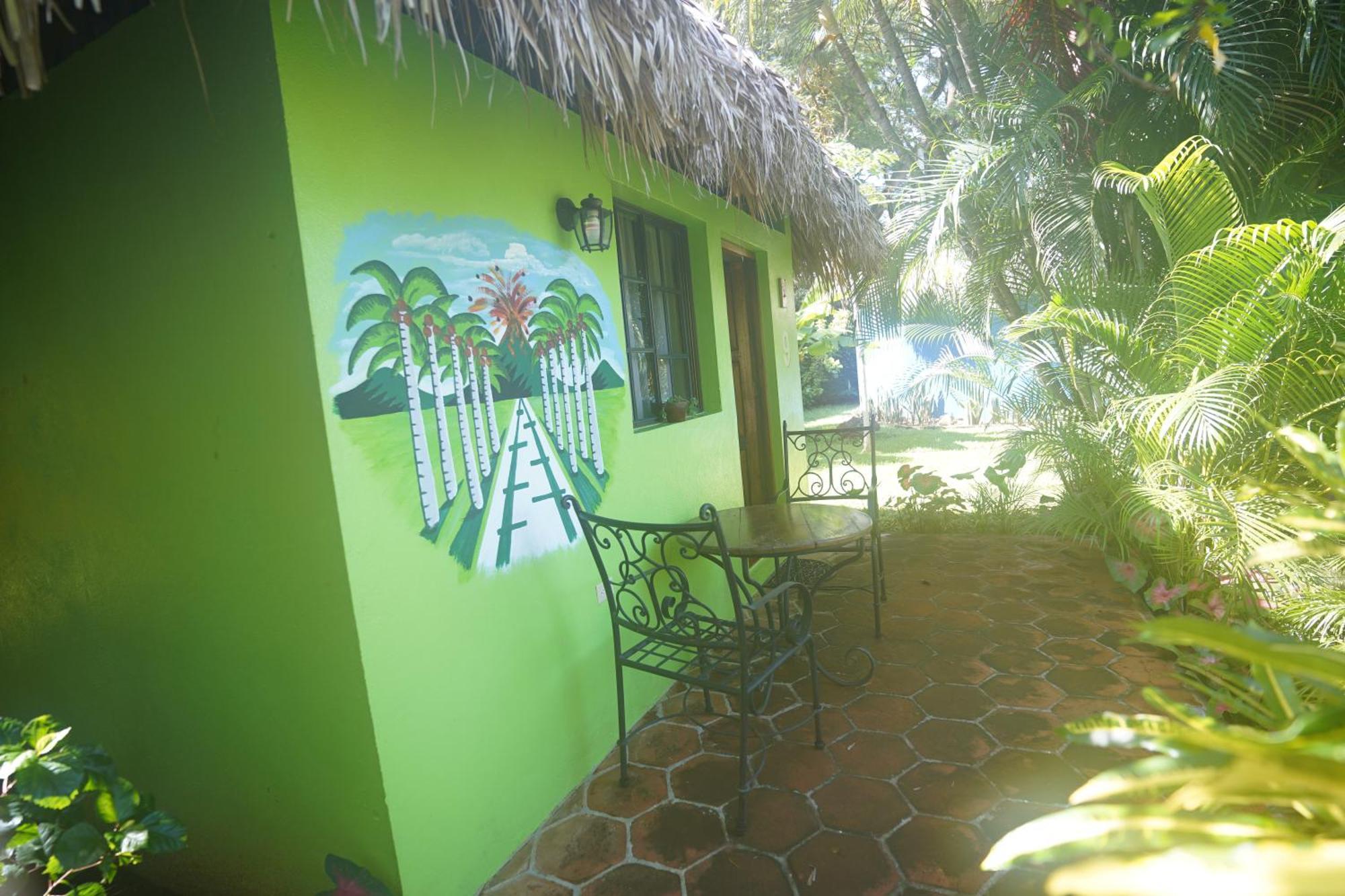 Hotel Mariposa Leon Exterior photo