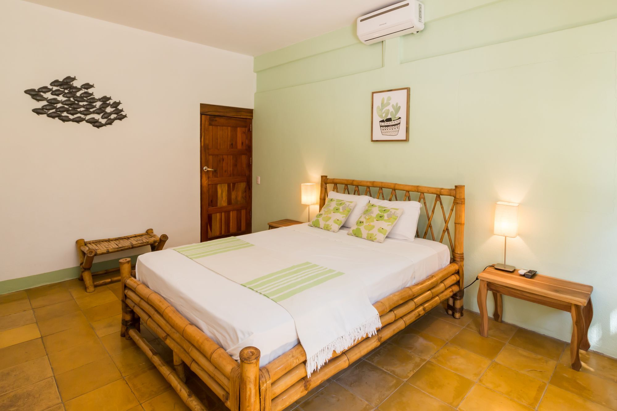 Hotel Mariposa Leon Exterior photo